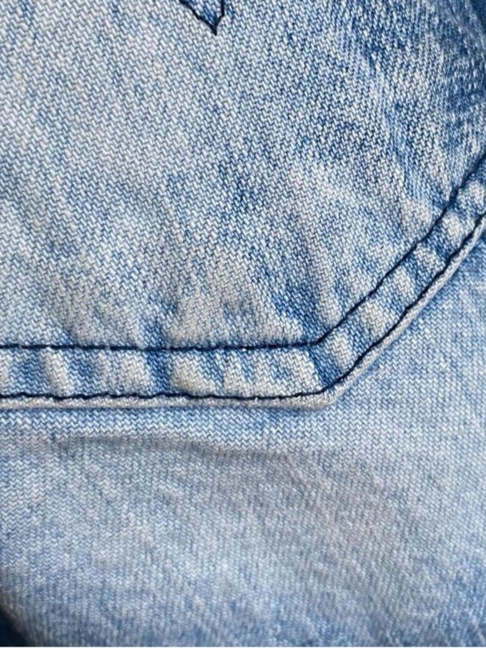Vintage 90s Y2K frayed denim shorts - Picture 8 of 8